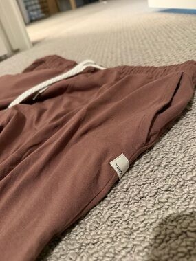 Vuori Wide Leg Pants in Dusty Brown with White Drawstring